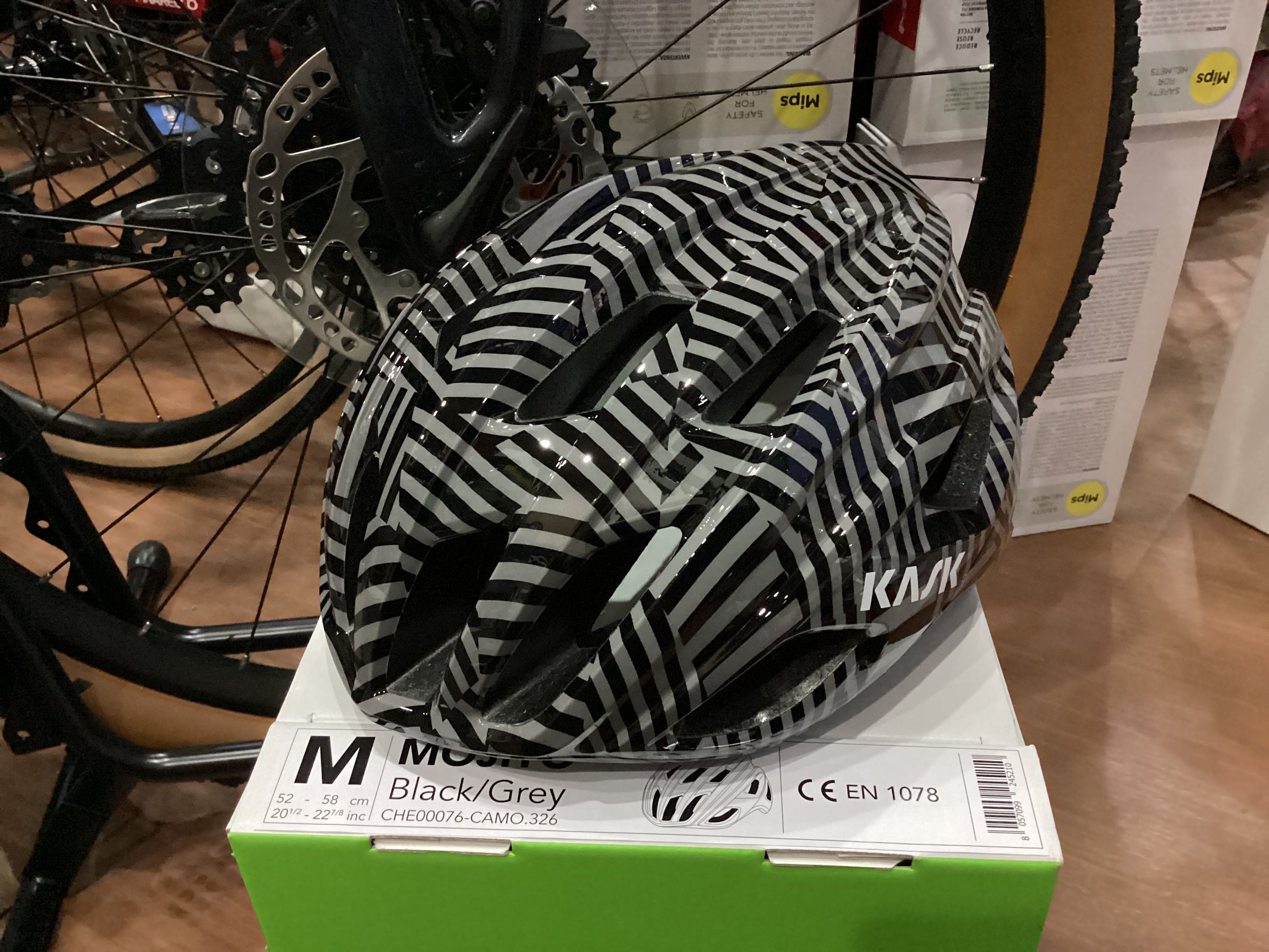 KASK MOJITO3 CAMO BLK/GRY LTD Mサイズ | 自転車のウエサカ